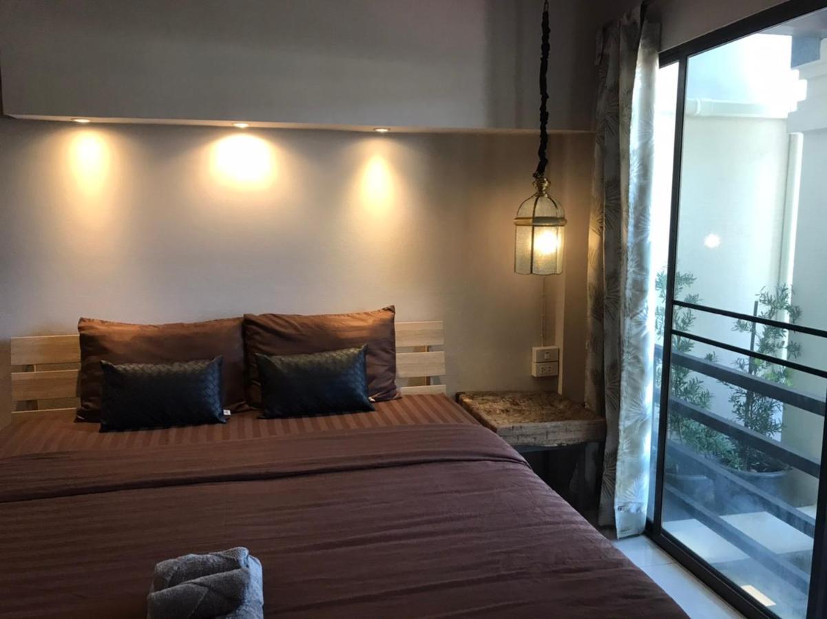 8Th House @ Center Of Chiangmai Old Town Apartment Chiang Mai Bagian luar foto