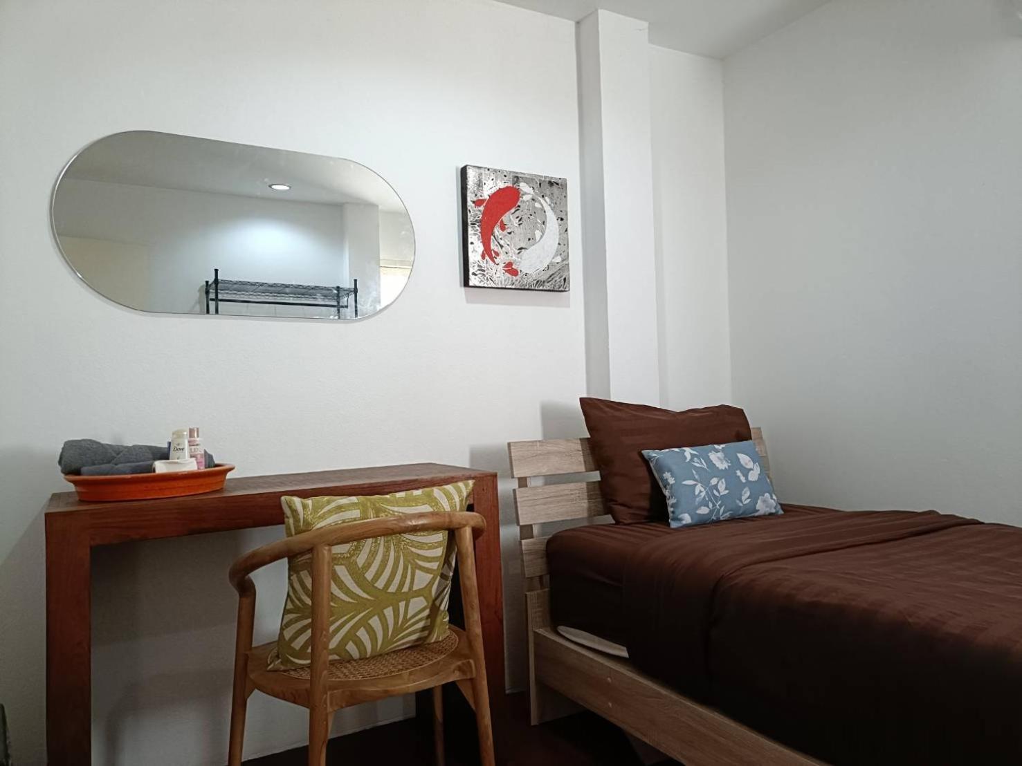 8Th House @ Center Of Chiangmai Old Town Apartment Chiang Mai Bagian luar foto