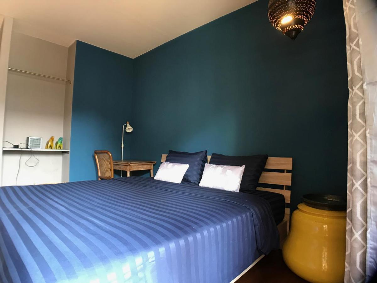 8Th House @ Center Of Chiangmai Old Town Apartment Chiang Mai Bagian luar foto